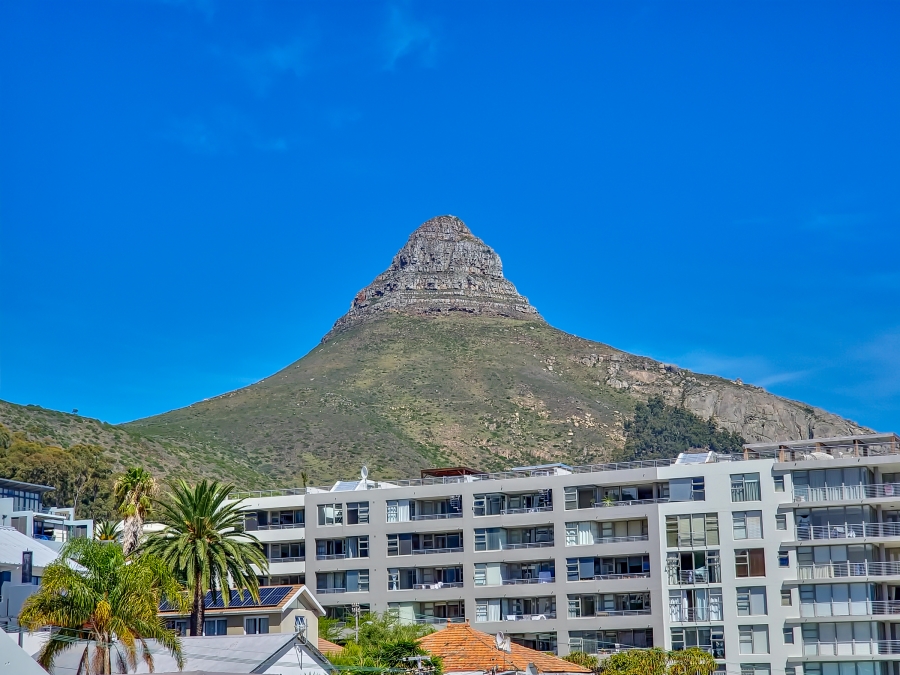 2 Bedroom Property for Sale in Sea Point Western Cape